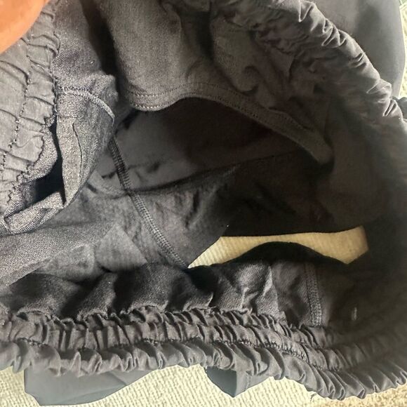 Lululemon Black Running Shorts 4 - Picture 7 of 8
